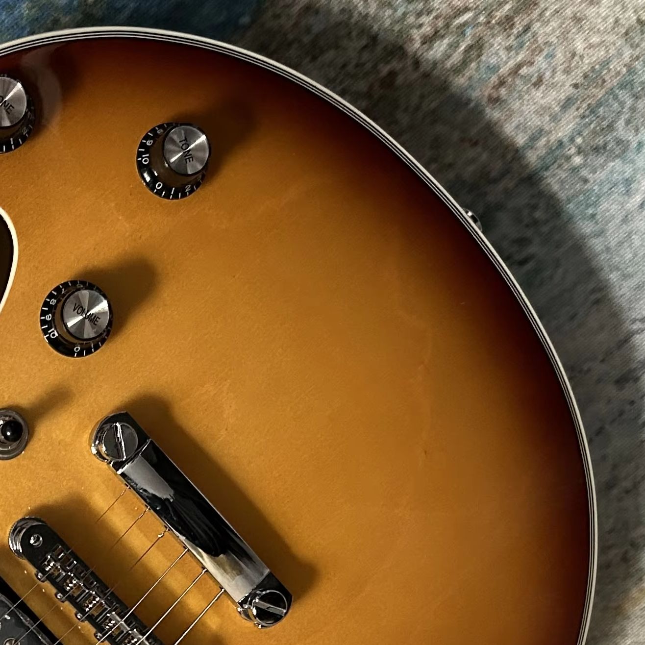 Gitara elektryczna, kolor lemo – Dobro Resonator Guitar recenzja i cena